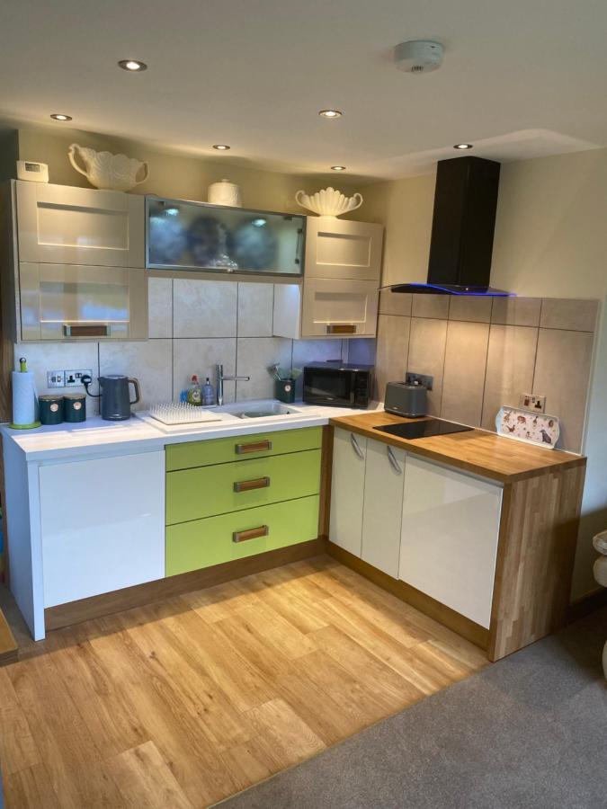 Otters End, Near Wroxham Apartment Dilham Luaran gambar